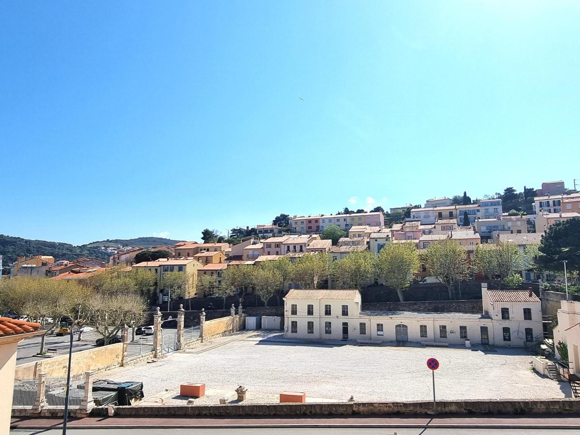 Appartement En Duplex 4 Couchages Au Coeur De Port-Vendres, Face A La Place De L'Obelisque - Fr-1-309-337 Port Vendres Exterior foto